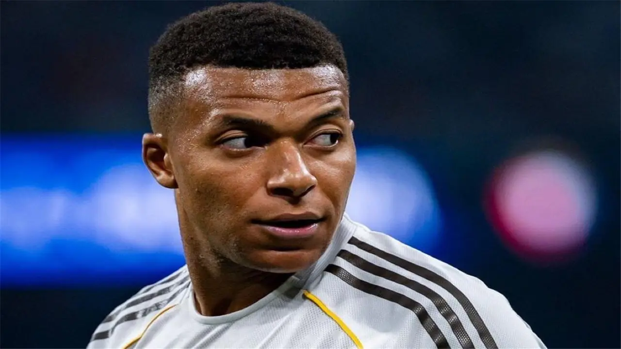 ماركا: مبابي يبدو محبطاً مع ريال مدريد